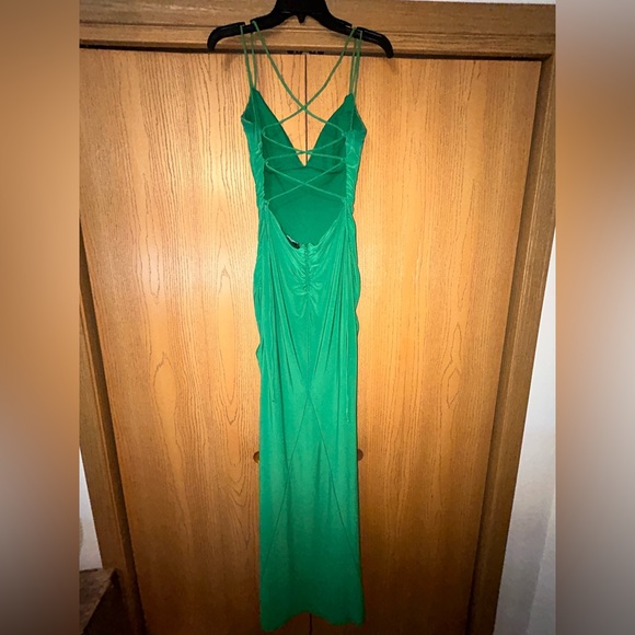 macy’s green prom dress. size 5/6 - Picture 2 of 7